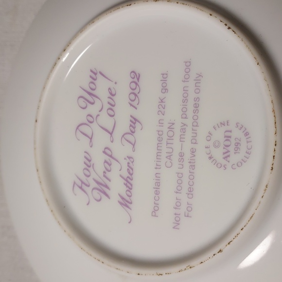 Vintage 1992 Avon Mother's Day Plate - Picture 4 of 5